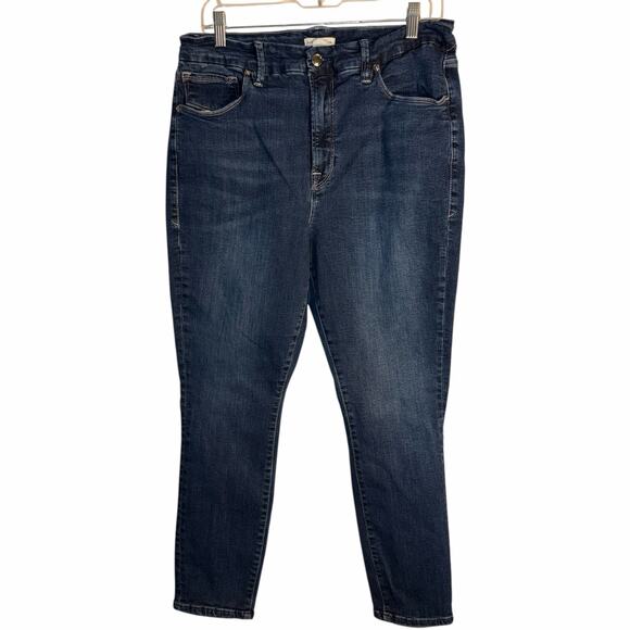 Good American Good Legs Crop Jeans Size 15 Medium Blue Stretch Denim GLC673T - Picture 7 of 7